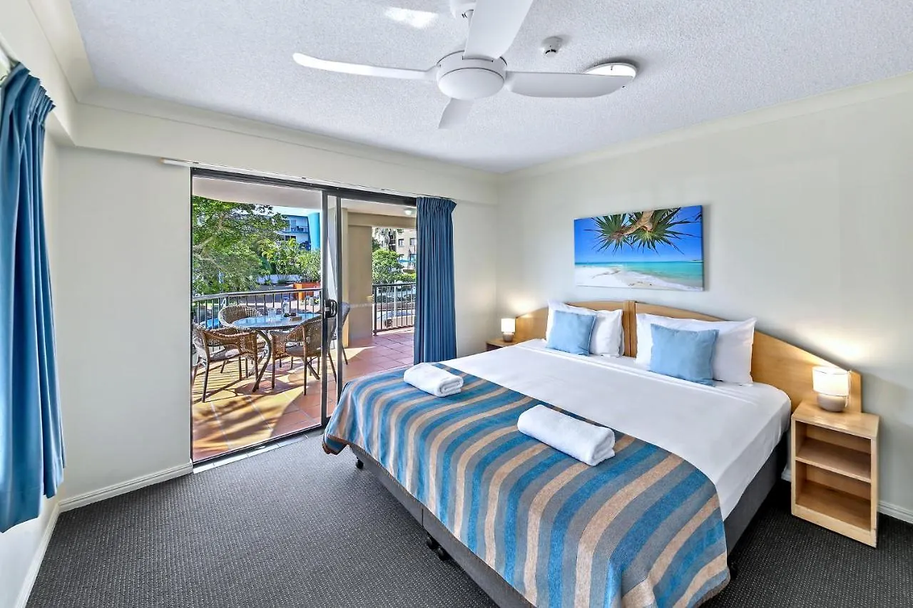 קלונדרה Belaire Place Motel Apartments מלון דירות