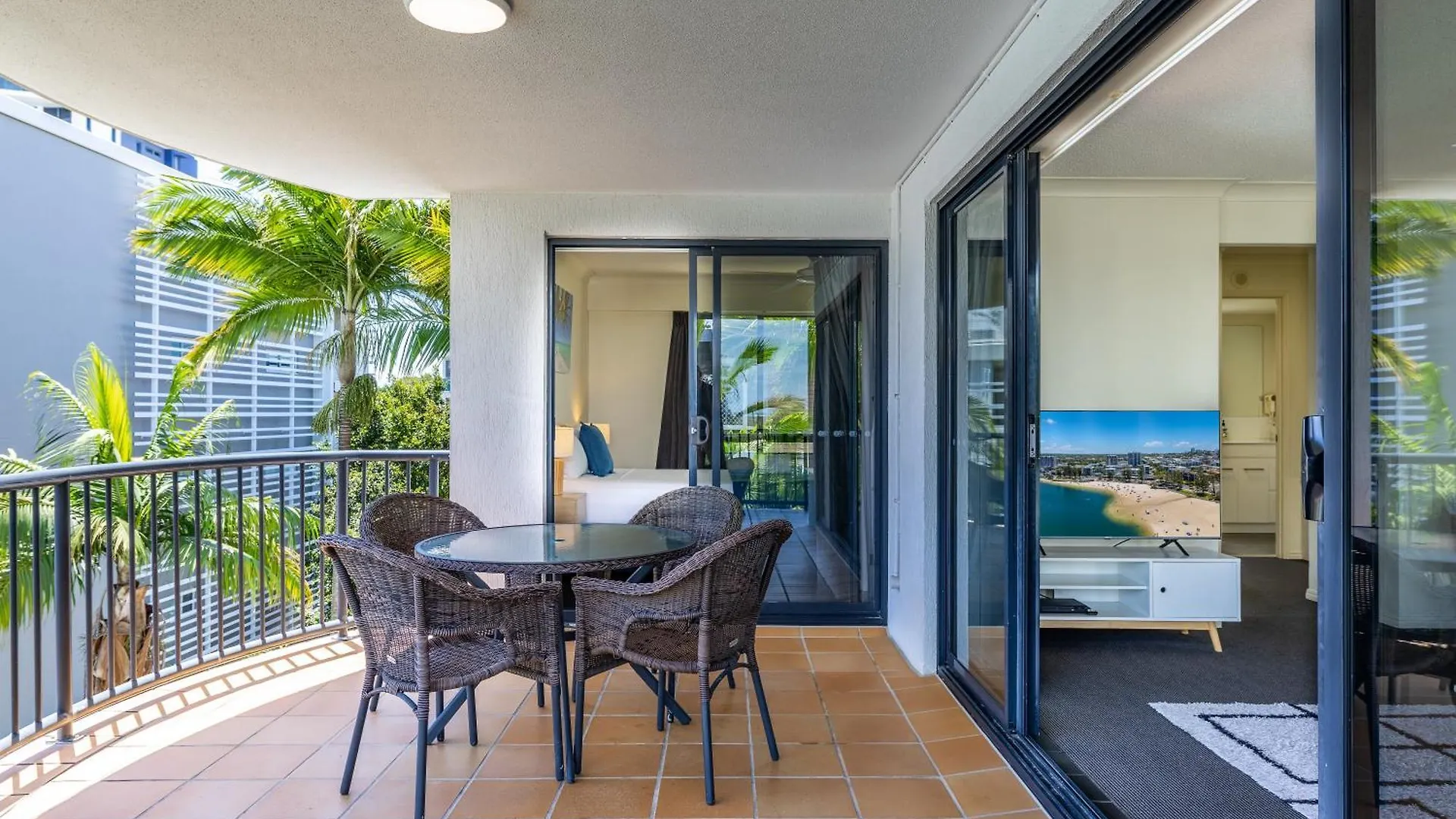 מלון דירות קלונדרה Belaire Place Motel Apartments