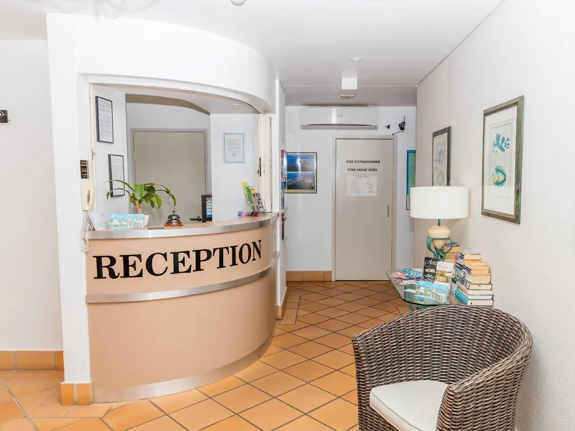 קלונדרה Belaire Place Motel Apartments אוסטרליה