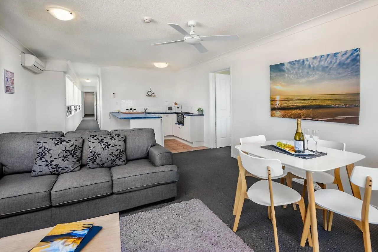 מלון דירות קלונדרה Belaire Place Motel Apartments