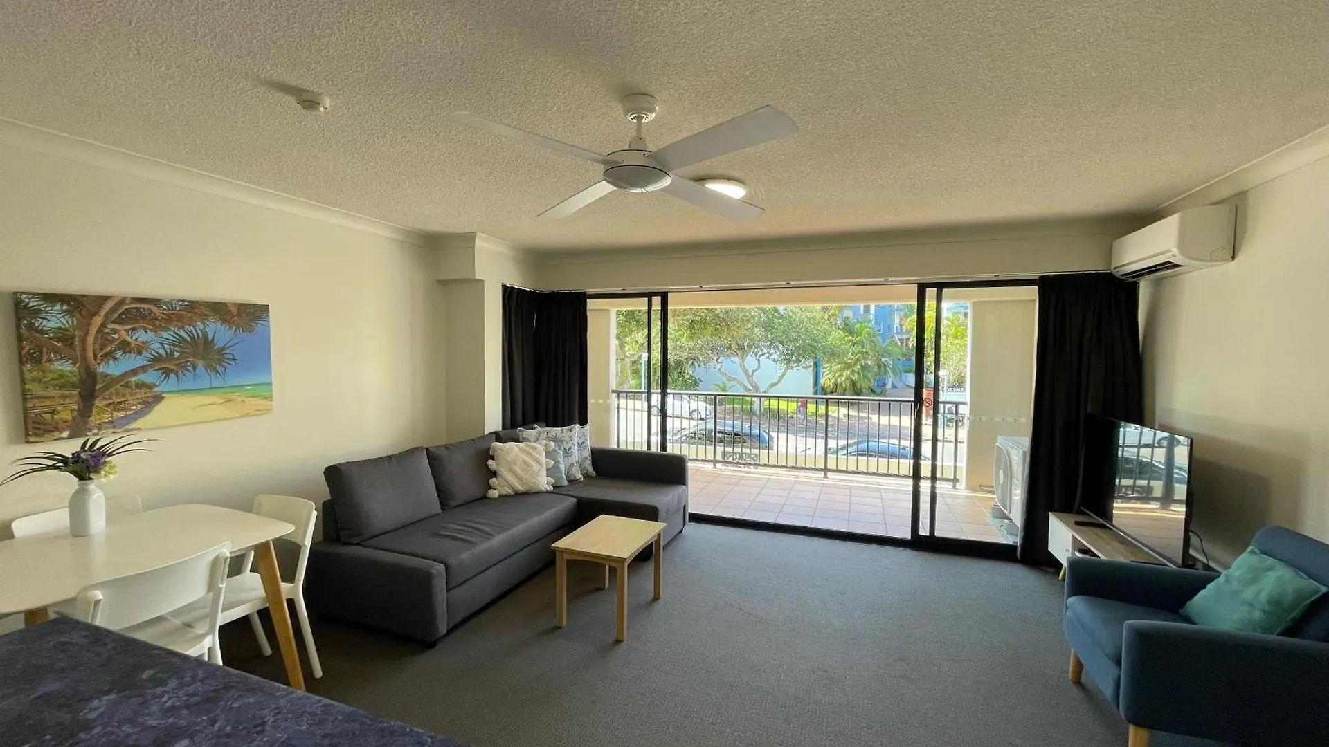 Belaire Place Motel Apartments Caloundra 3*,