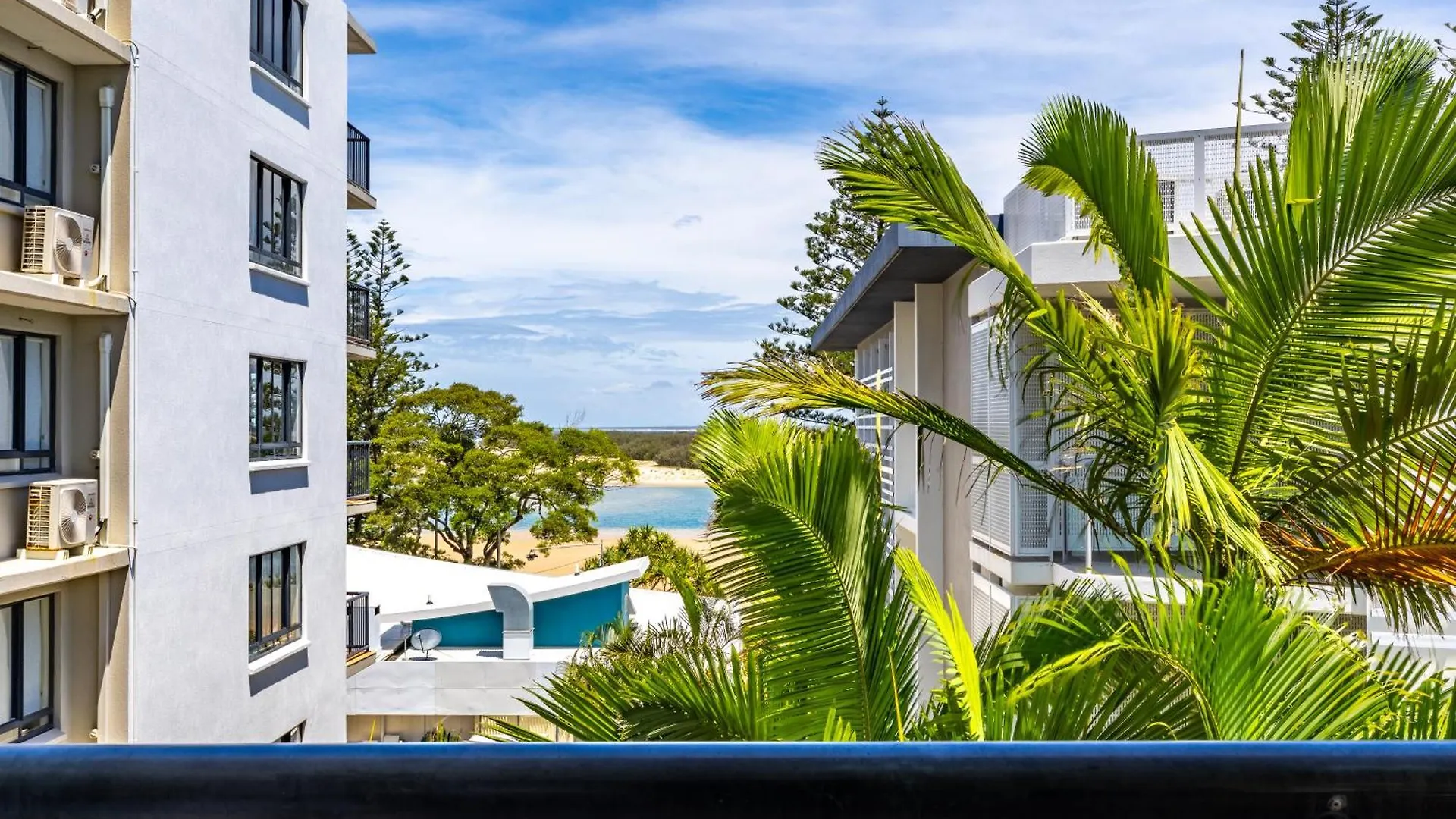 Aparthotel Belaire Place Motel Apartments Caloundra