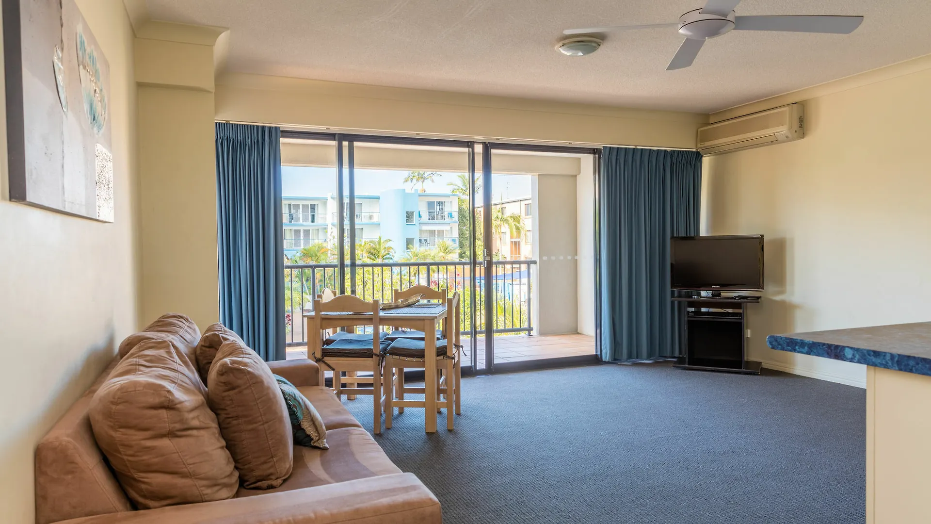 Belaire Place Motel Apartments Caloundra 3*,