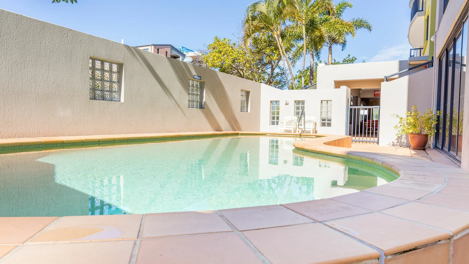 Belaire Place Motel Apartments Caloundra Aparthotel